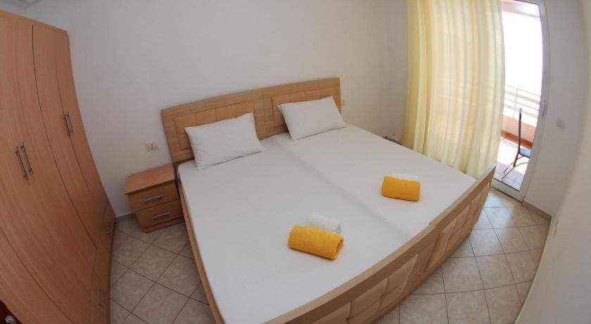 Sea View Apartments Saranda 外观 照片